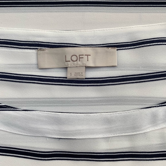 LOFT Ruffle Sleeve Blouse - Picture 5 of 6